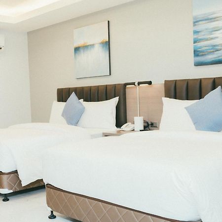 NS Royal Hotel - Quarantine Hotel Cebu Esterno foto