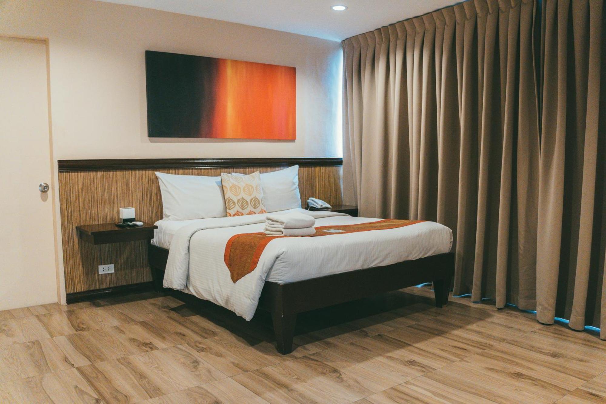 NS Royal Hotel - Quarantine Hotel Cebu Esterno foto